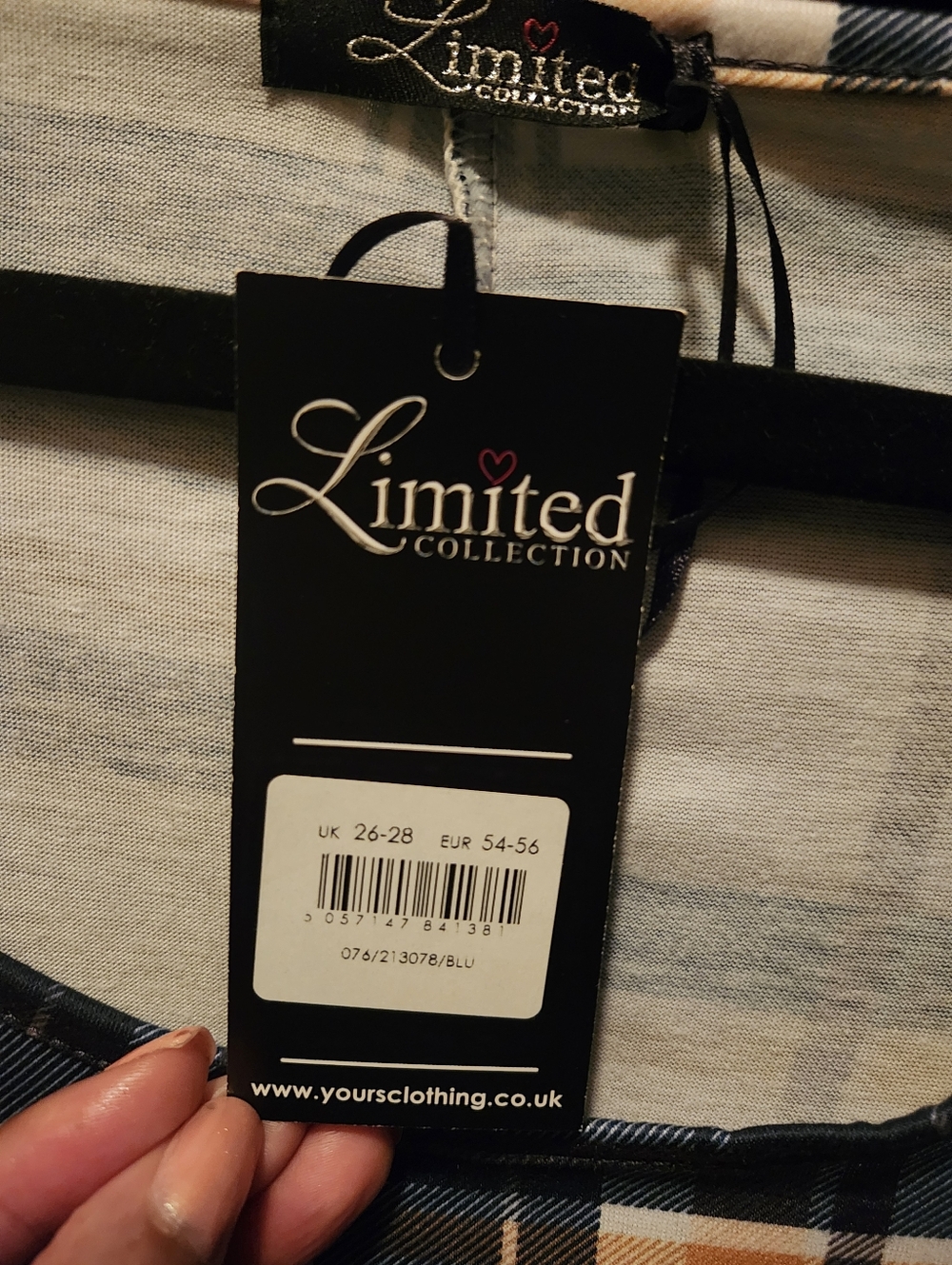 NWT Plus Size Navy, White, And Yellow Plaid Ruffle-Hem Dress Size 22/24 - Picture 5 of 5